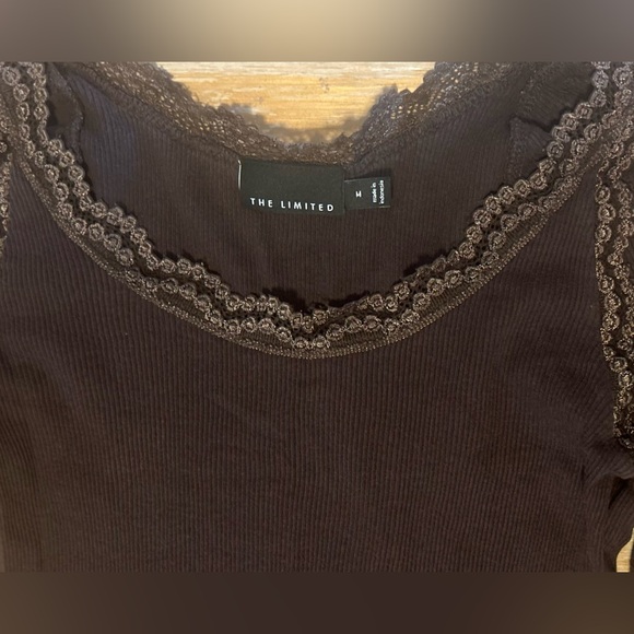 The Limited Lace Trim Shirt - Picture 3 of 6